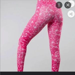 Buffbunny Reflection Print Limitless leggings